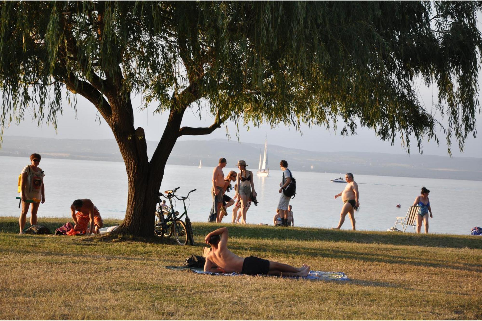 Hotel Melis Balatonlelle Exteriér fotografie